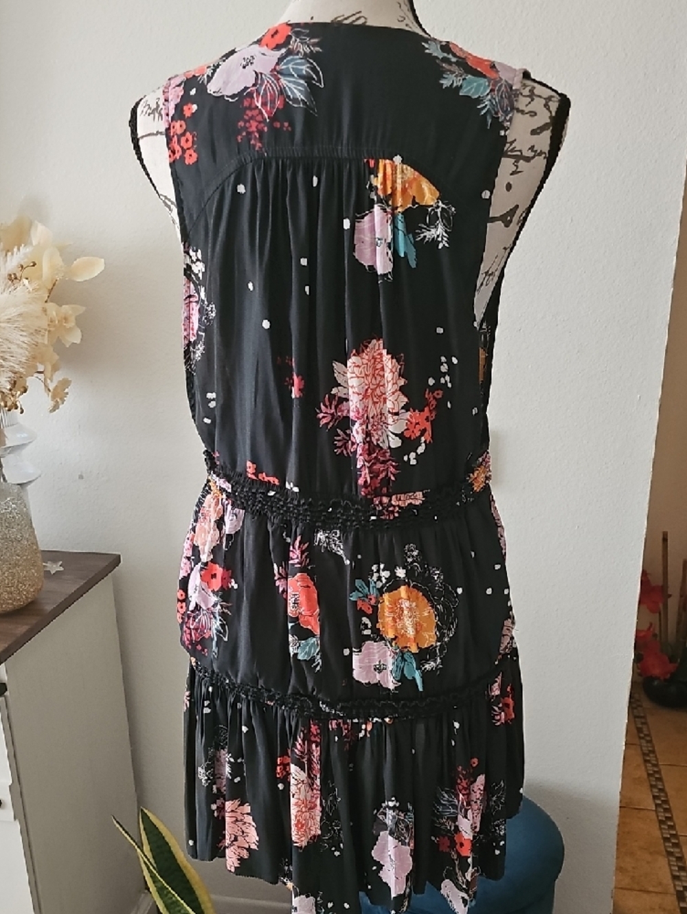 Free People Gray Floral V-Neck Tiered Top - Picture 5 of 7